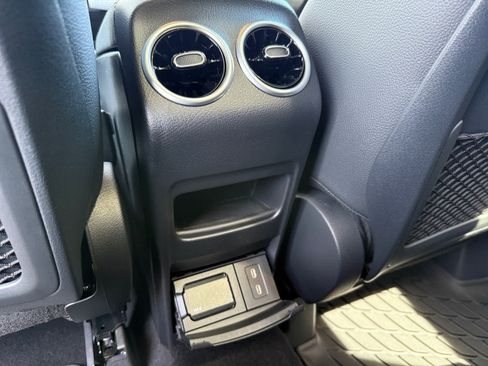 Used 2026 Mercedes-Benz GLA 250 4MATIC image 16