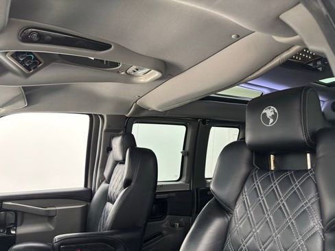 Used 2021 GMC Savana 2500 w/ Enhanced Convenience Package RWD image 21