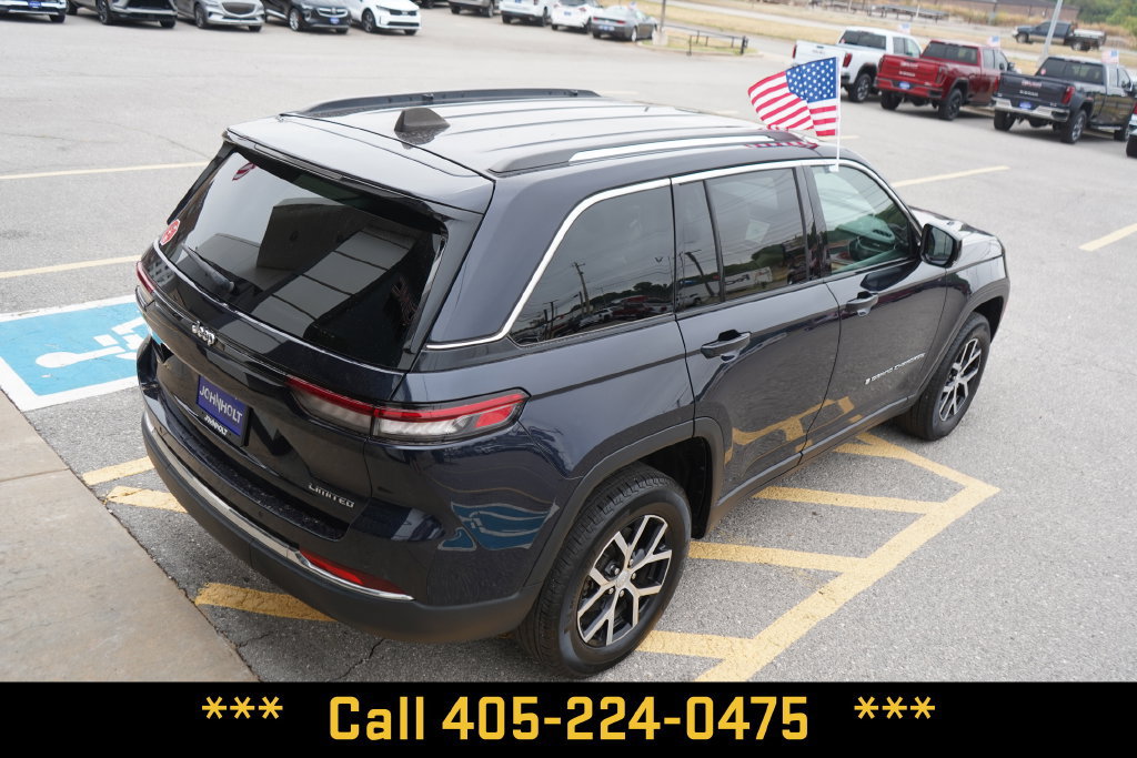 Used 2023 Jeep Grand Cherokee Limited RWD image 14