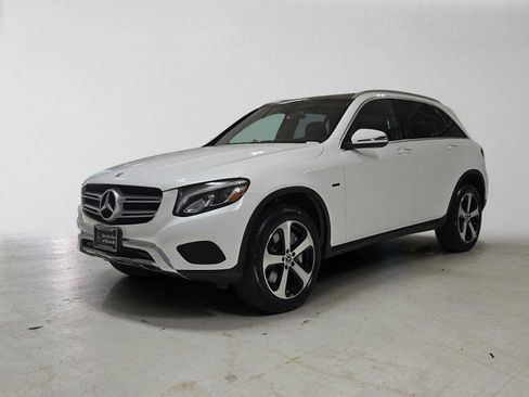 Used 2019 Mercedes-Benz GLC 350e 4MATIC image 7
