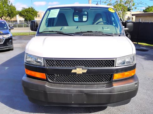 Used 2019 Chevrolet Express 2500 image 22