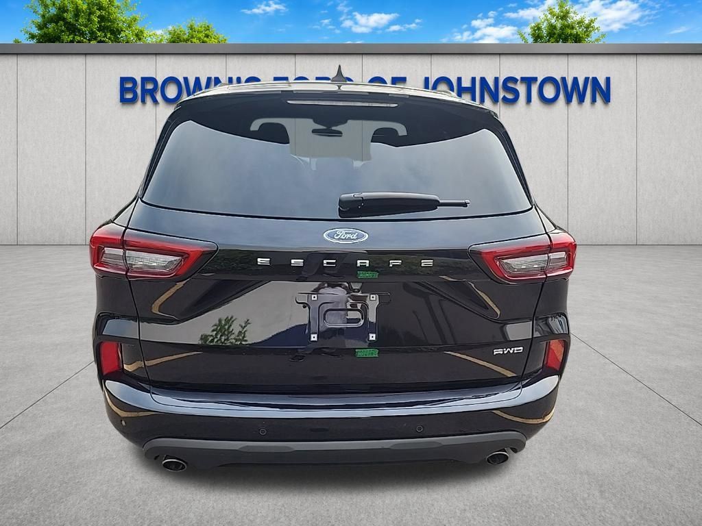 Used 2023 Ford Escape ST-Line w/ Tech Pack #1 AWD/4WD image 6