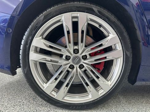 Used 2021 Audi S6 Prestige w/ Prestige Package image 24