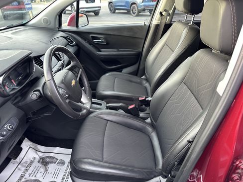 Used 2022 Chevrolet Trax LT w/ Driver Confidence Package image 10