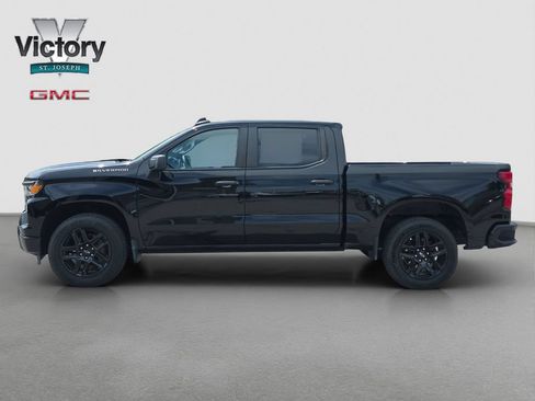 Used 2024 Chevrolet Silverado 1500 Custom RWD image 6