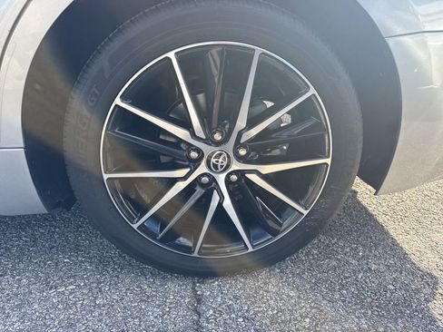 Used 2024 Toyota Camry SE image 18