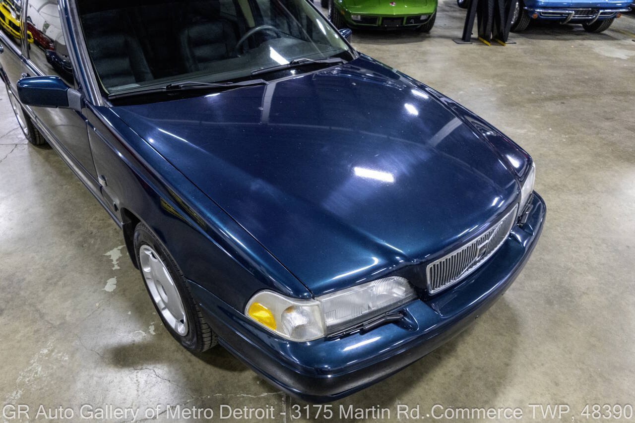 Used 1998 Volvo V70 FWD image 13