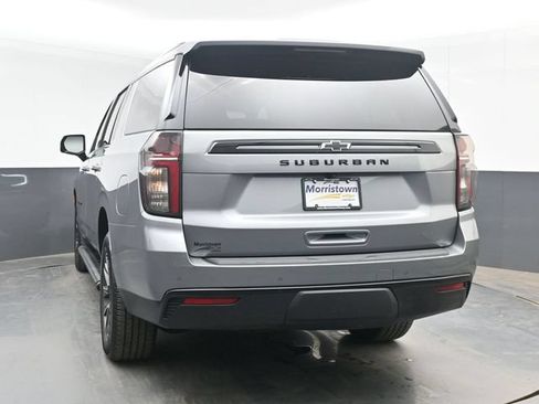 Used 2023 Chevrolet Suburban Z71 w/ Luxury Package AWD/4WD image 12