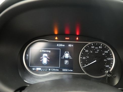 Used 2020 Nissan Kicks SR w/ SR Premium Package FWD image 19
