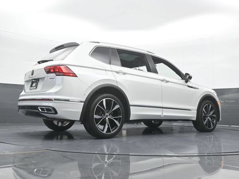 Used 2023 Volkswagen Tiguan SEL R-Line AWD/4WD image 69