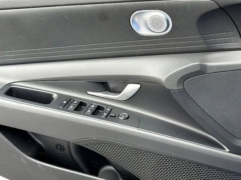 New 2026 Hyundai Elantra SE w/ Cargo Package image 15