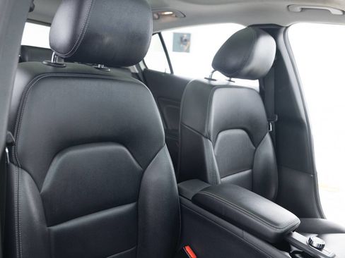 Used 2015 Mercedes-Benz GLA 250 4MATIC image 26