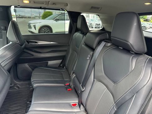 Certified 2023 INFINITI QX60 Luxe w/ Cargo Package AWD/4WD image 30