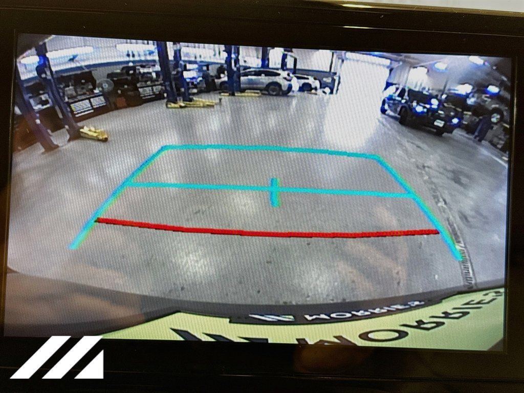 Used 2024 Toyota Sienna XLE AWD/4WD image 15