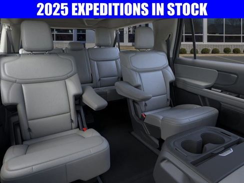 New 2025 Ford Expedition Max Active image 11