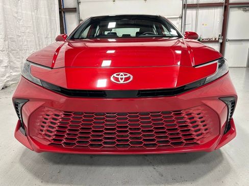 Used 2025 Toyota Camry XSE image 2