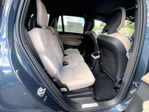 New 2026 Volvo XC90 T8 Plus w/ Protection Package Premier image 27