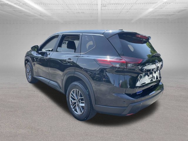 Used 2024 Nissan Rogue S AWD/4WD image 10