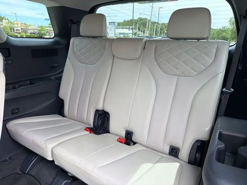 Used 2022 Hyundai Palisade Limited FWD image 28