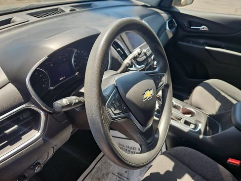 Used 2022 Chevrolet Equinox LT w/ LPO, Floor Liner Package AWD/4WD image 2