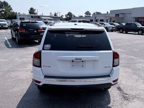 Used 2015 Jeep Compass Limited w/ Sun/Sound Group AWD/4WD image 5