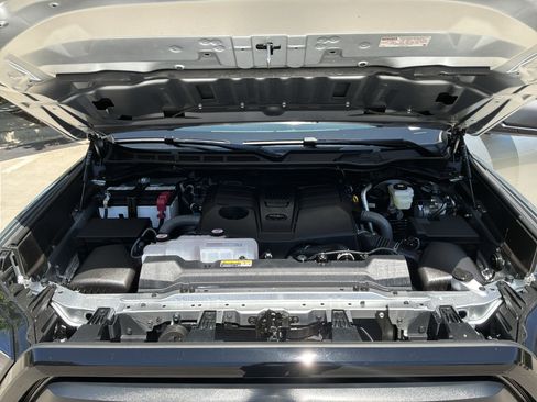 Used 2026 Toyota Tundra SR AWD/4WD image 33