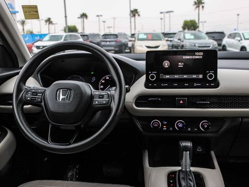 Certified 2023 Honda HR-V LX image 13