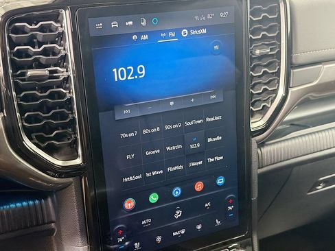 Used 2024 Ford Ranger Lariat w/ FX4 Off-Road Package AWD/4WD image 16