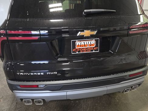 New 2026 Chevrolet Traverse LT image 8