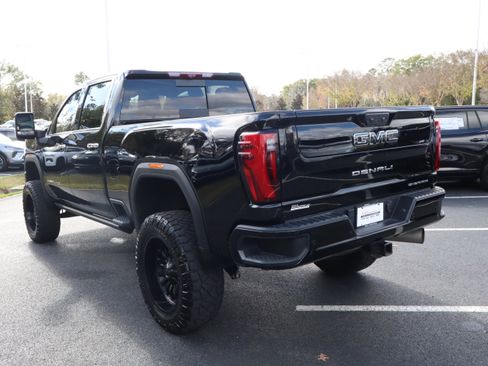 Used 2025 GMC Sierra 2500 Denali Ultimate w/ Max Trailering Package image 24