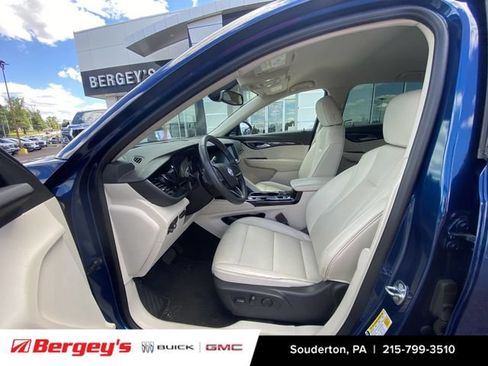 Used 2022 Buick Envision Essence w/ Technology Package I FWD image 14