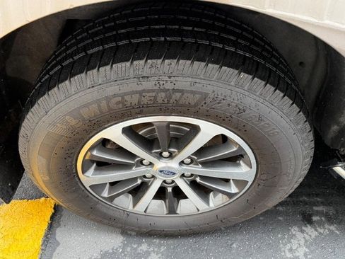 Certified 2019 Ford Expedition Max XLT w/ Equipment Group 202A image 7