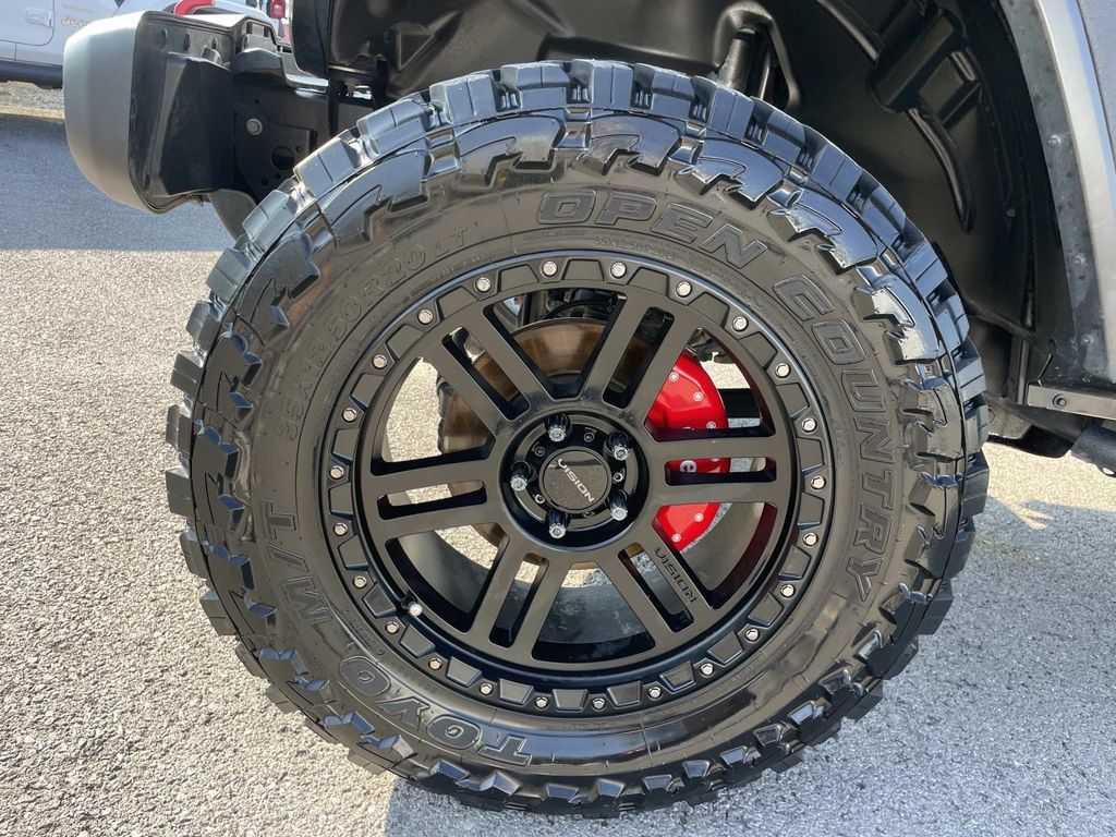 Used 2018 Jeep Wrangler Unlimited Sahara AWD/4WD image 41