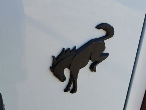 Certified 2023 Ford Bronco Base w/ Sasquatch Package image 10