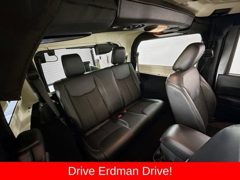 Used 2016 Jeep Wrangler Sahara AWD/4WD image 23