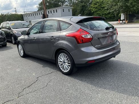 Used 2014 Ford Focus Titanium FWD image 6