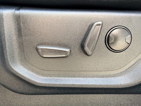 Used 2021 Ford F250 Lariat w/ Lariat Value Package AWD/4WD image 19