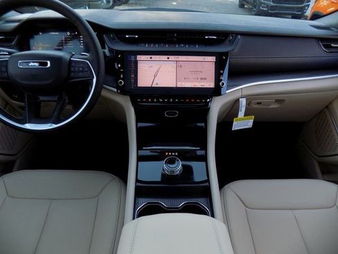 New 2026 Jeep Grand Cherokee Limited w/ Limited Altitude Package image 15