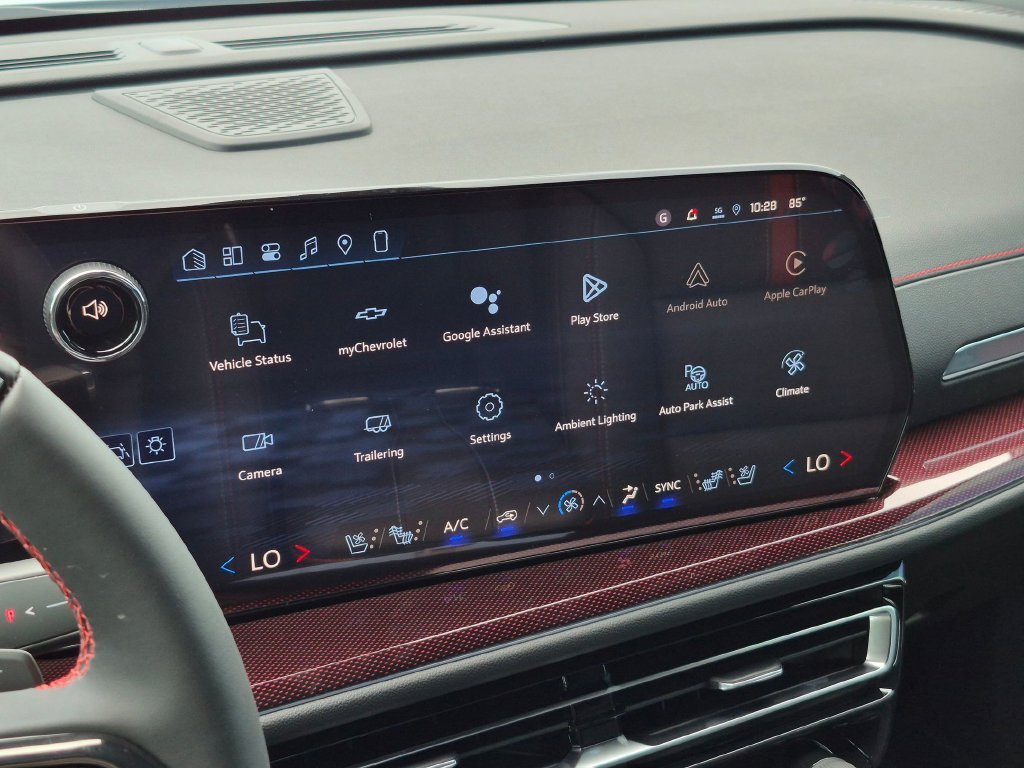 New 2026 Chevrolet Traverse RS w/ LPO, Floor Liner Package FWD image 23