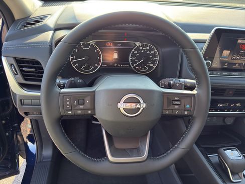 New 2026 Nissan Rogue SV w/ Cold Weather Package AWD/4WD image 16