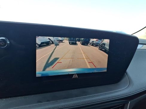 Used 2024 Buick Encore GX Avenir w/ Avenir Convenience Package FWD image 18
