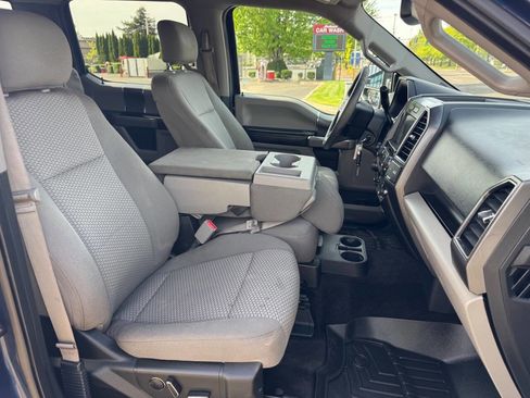 Used 2017 Ford F150 XLT w/ Equipment Group 302A Luxury AWD/4WD image 5