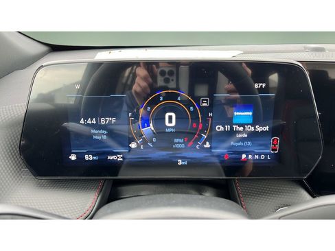 New 2026 Chevrolet Equinox RS w/ Convenience Package III AWD/4WD image 15