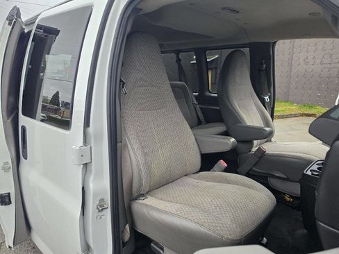 Used 2013 Chevrolet Express 2500 LT w/ LT Preferred Equipment Group image 36