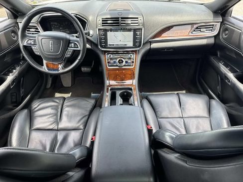 Used 2017 Lincoln Continental Reserve w/ Technology Package FWD image 18