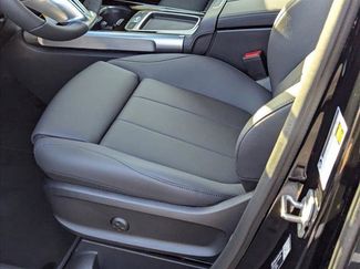 New 2026 Mercedes-Benz GLB 250 video 3