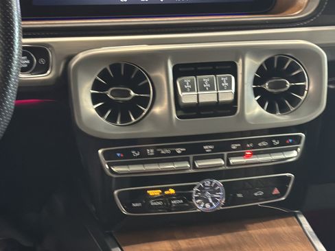 Certified 2020 Mercedes-Benz G 63 AMG 4MATIC image 37