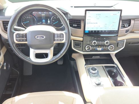 Used 2024 Ford Expedition Limited AWD/4WD image 11