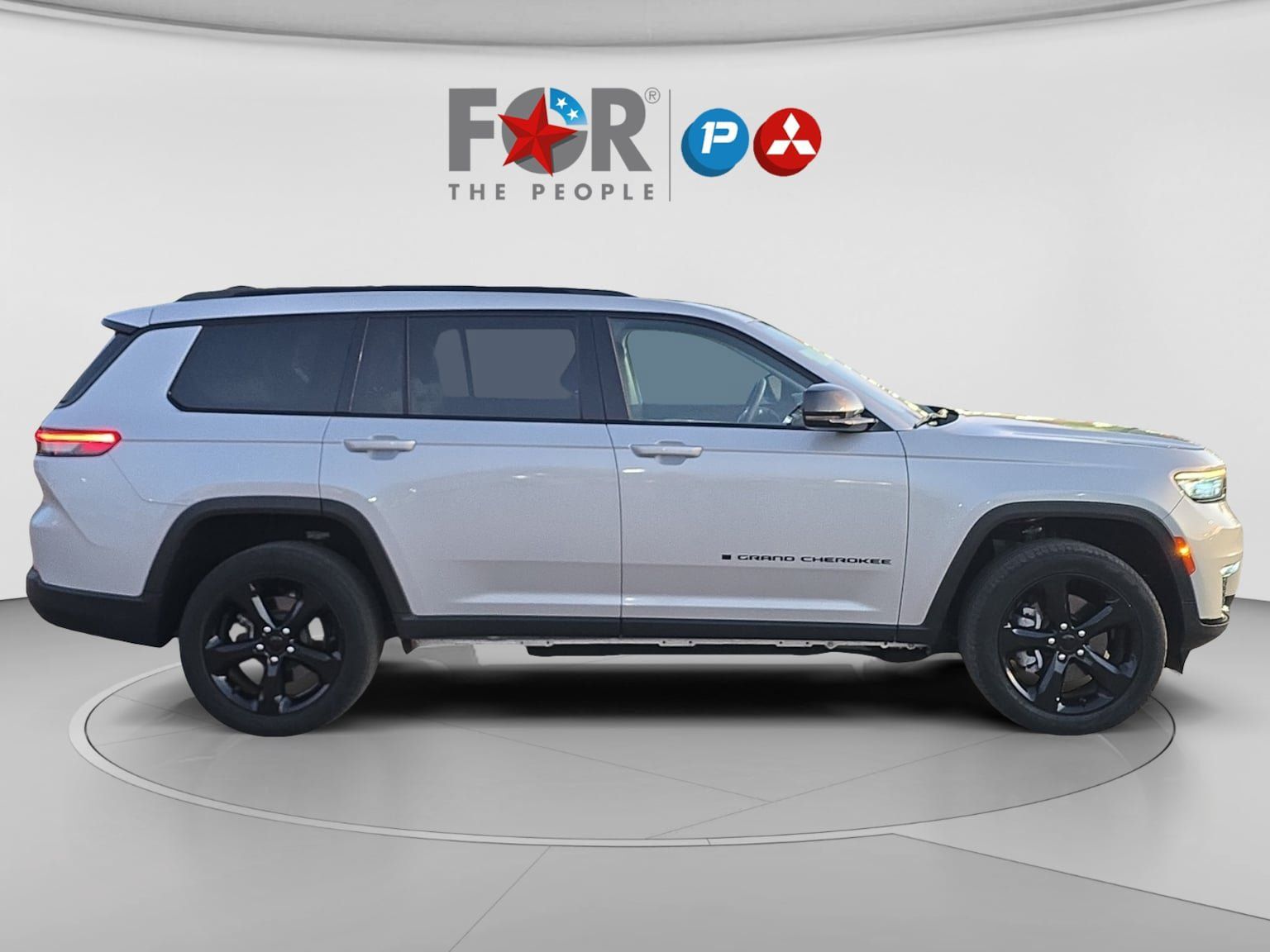 Used 2023 Jeep Grand Cherokee L Limited w/ Black Appearance Package AWD/4WD image 6