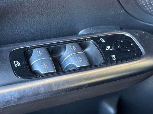 New 2025 Mercedes-Benz C 300 4MATIC Sedan image 13